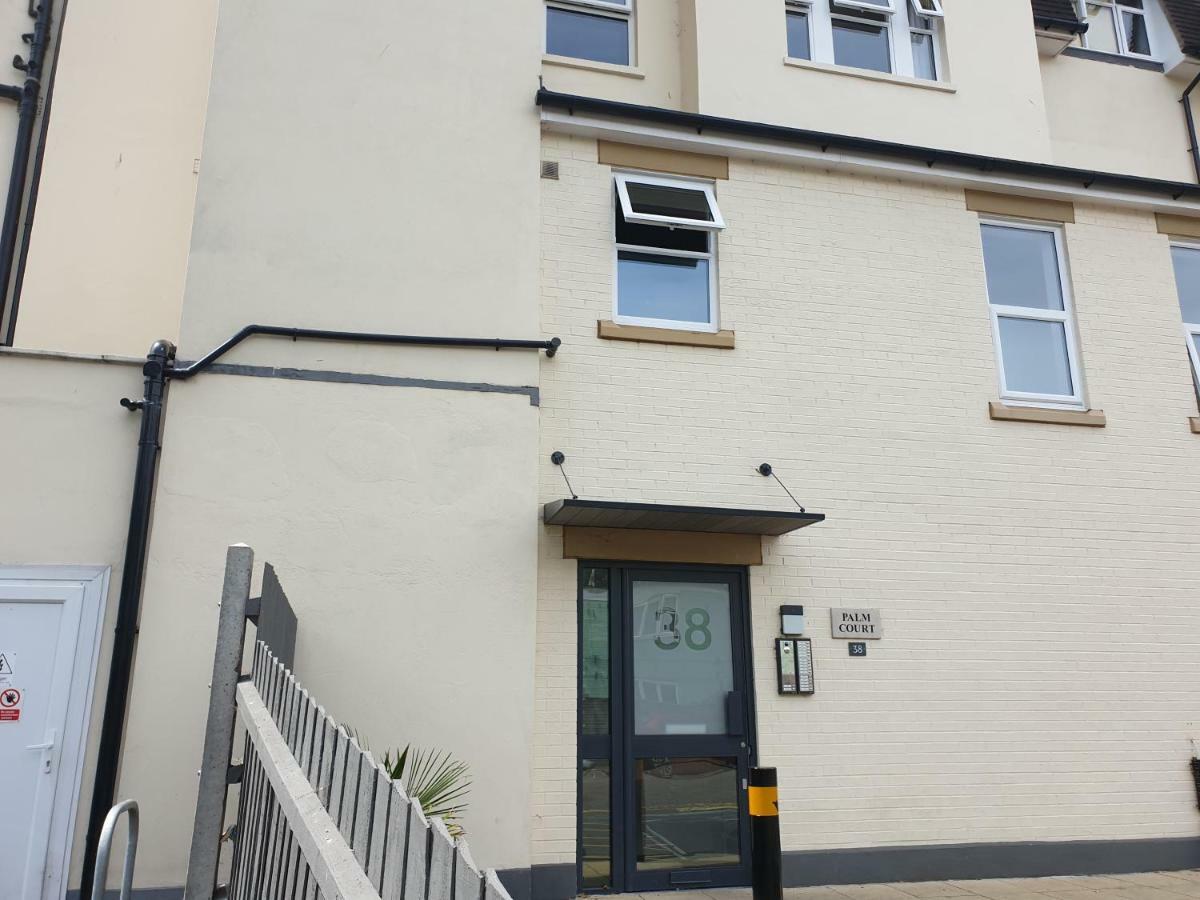 Close To Beach And Town Square Bournemouth Exterior photo